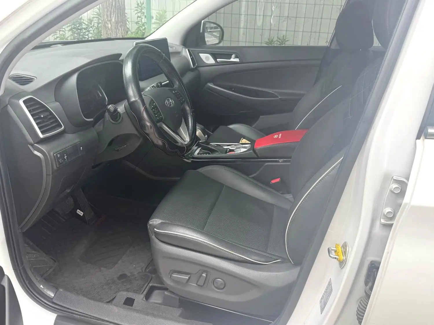 2020 Hyundai Tucson - Main View
