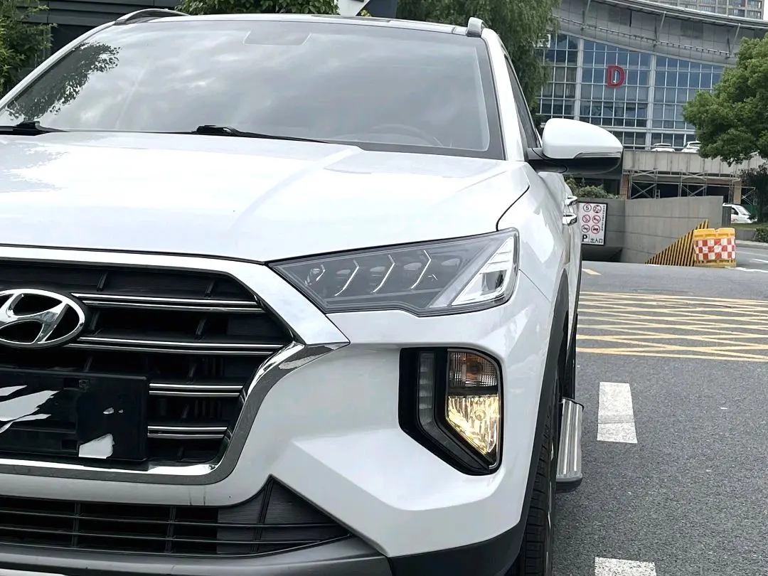 2020 Hyundai Tucson - Main View