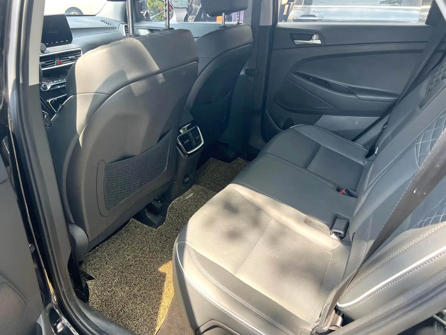 2021 Hyundai Tucson - Main View