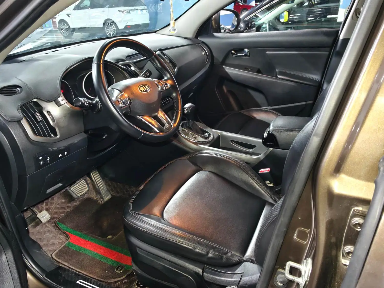2017 Kia Sportage R - Main View