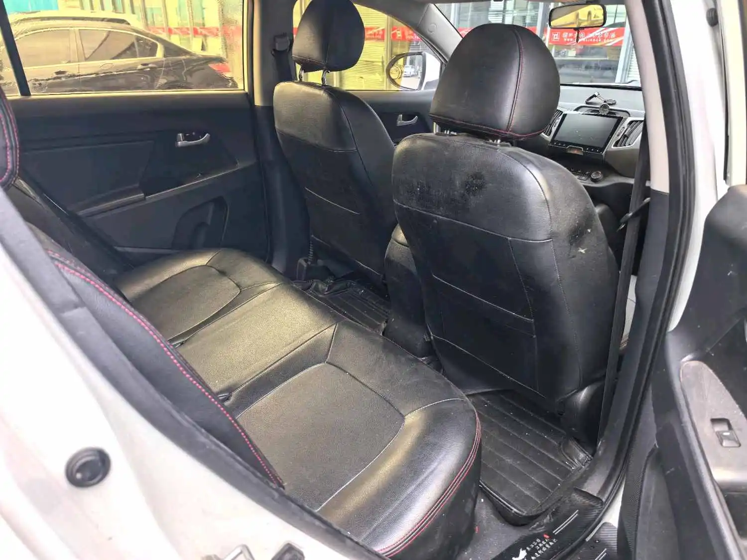 2017 Kia Sportage R - Main View