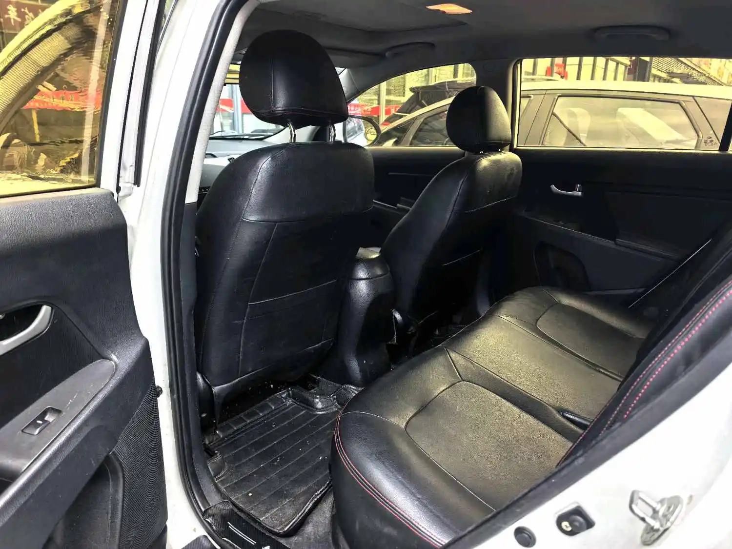 2017 Kia Sportage R - Main View
