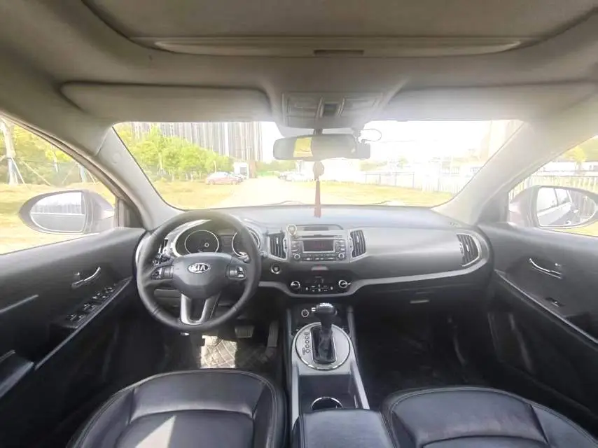 2016 Kia Sportage R - Main View