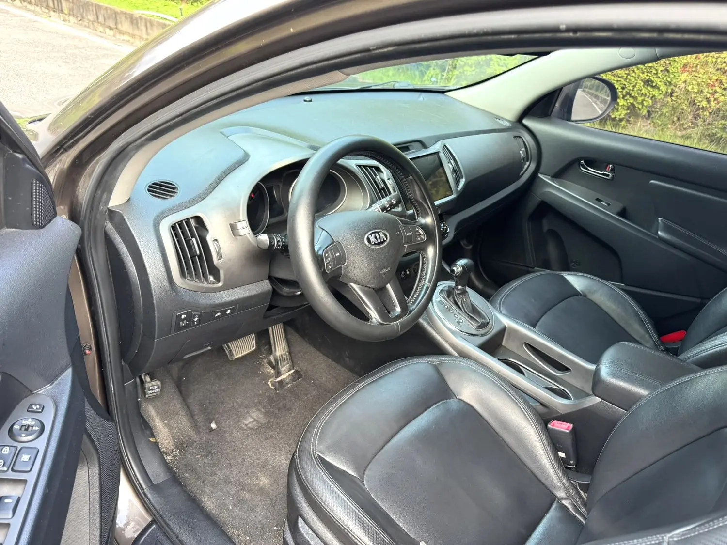 2015 Kia Sportage R - Main View
