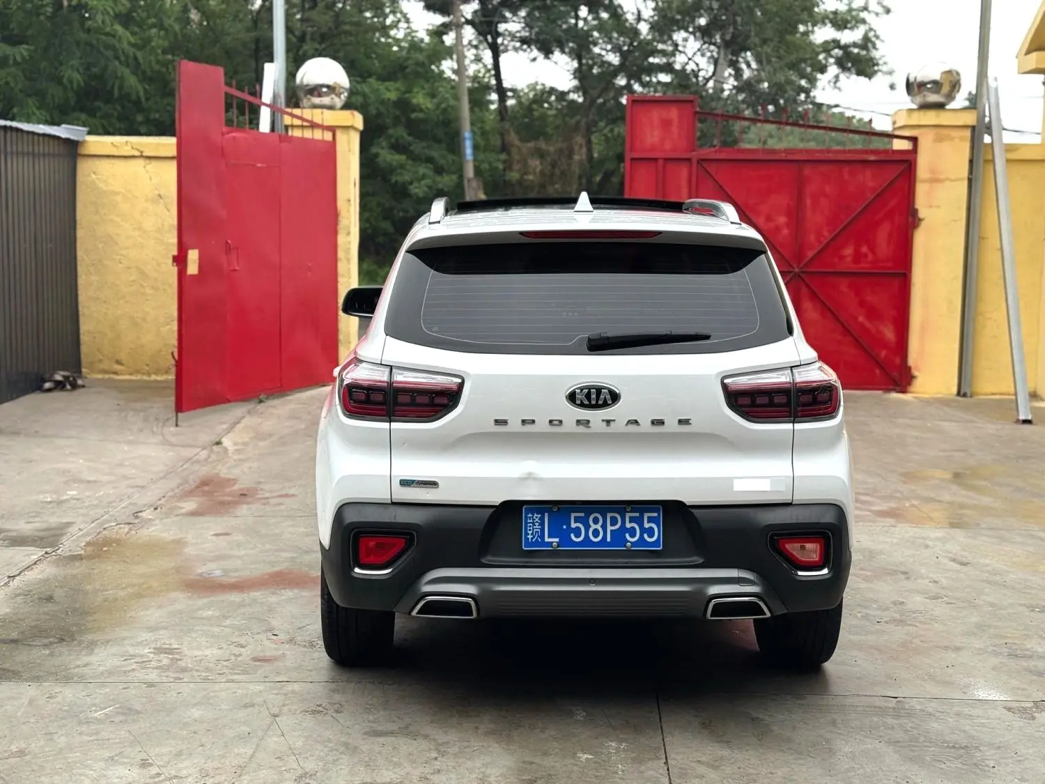 2021 Kia Sportage R - Main View