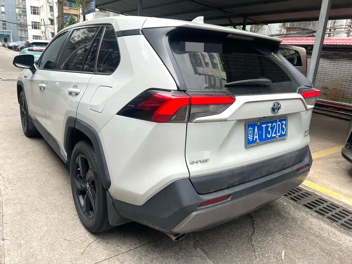 2020 Toyota RAV4 - Main View
