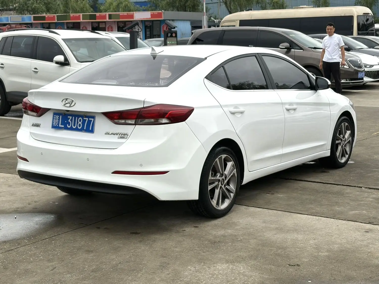 2016 Hyundai Elantra - Main View