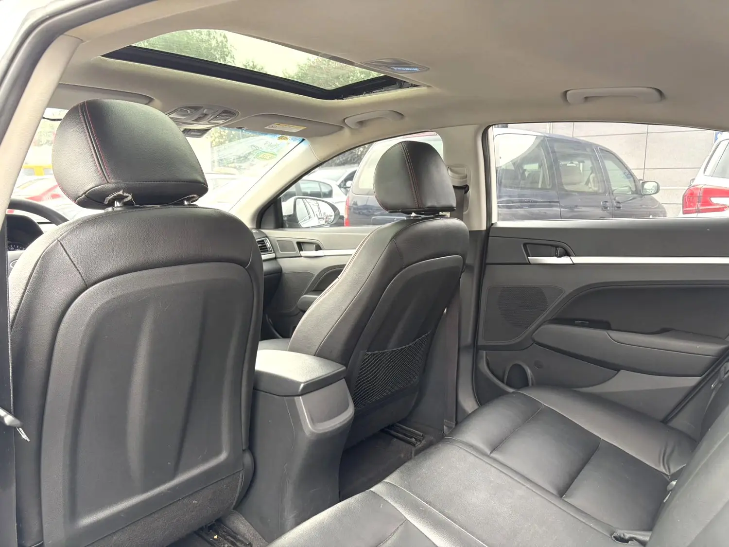 2016 Hyundai Elantra - Main View