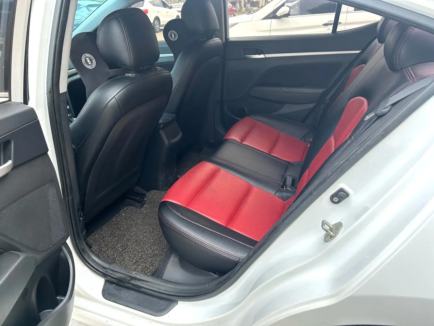 2017 Hyundai Elantra - Main View