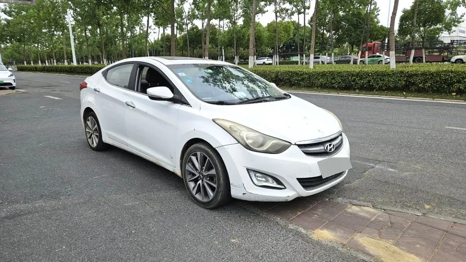 2014 Hyundai Elantra - Main View