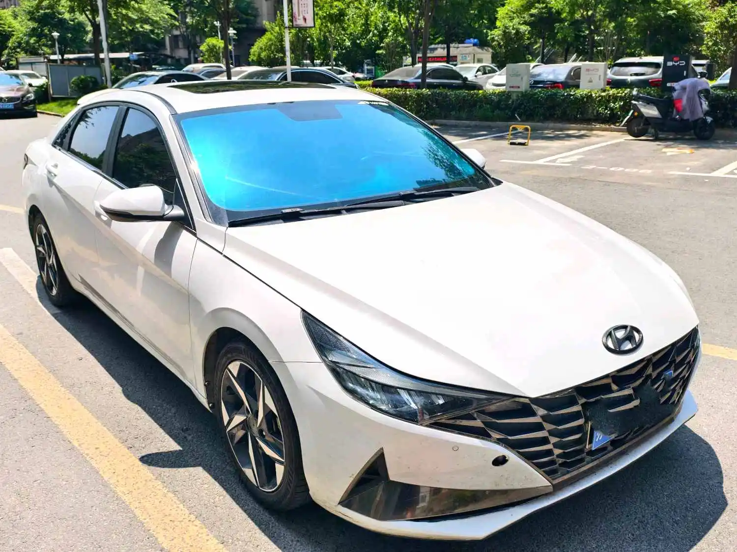 2021 Hyundai Elantra - Main View