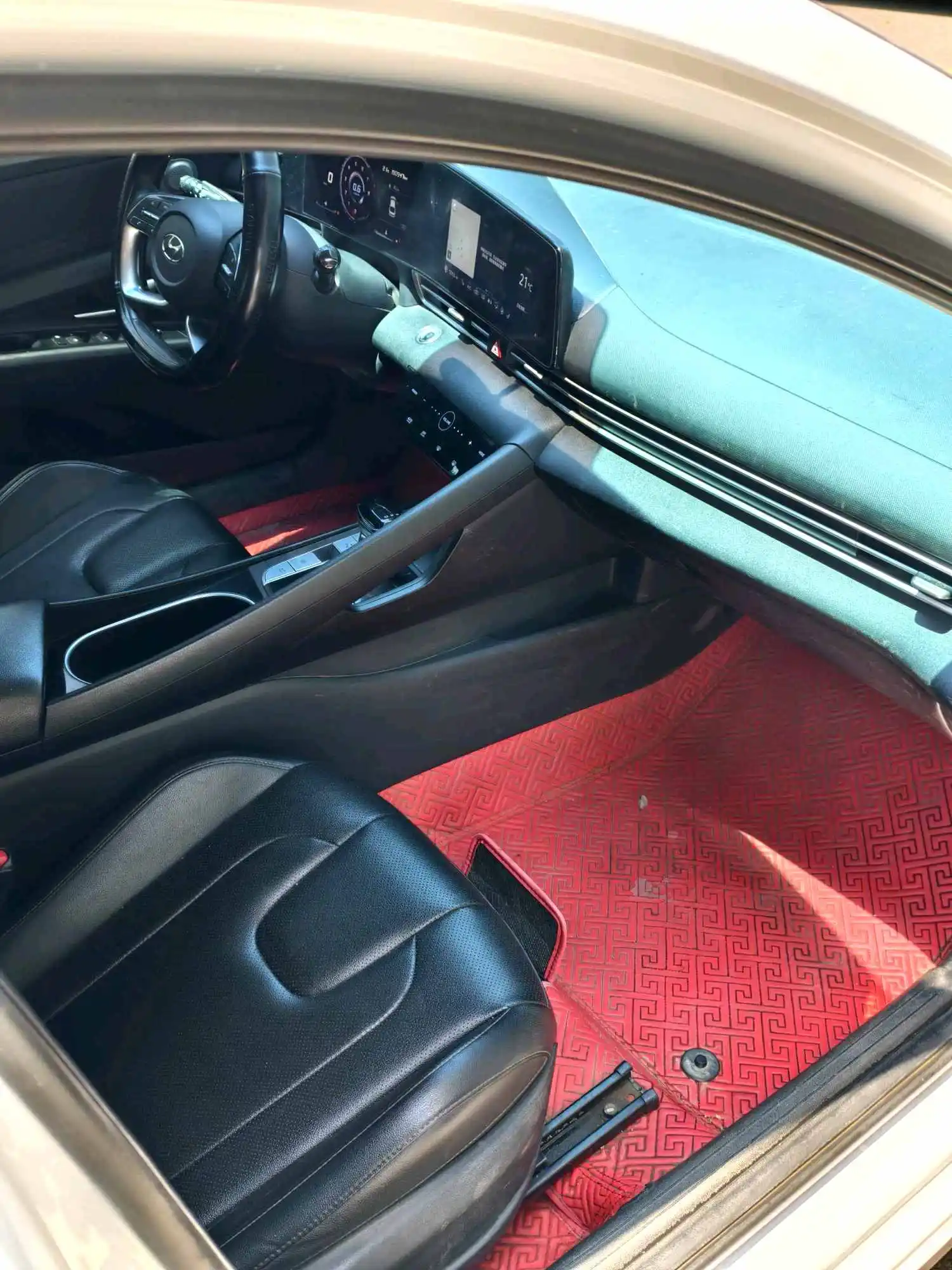 2021 Hyundai Elantra - Main View