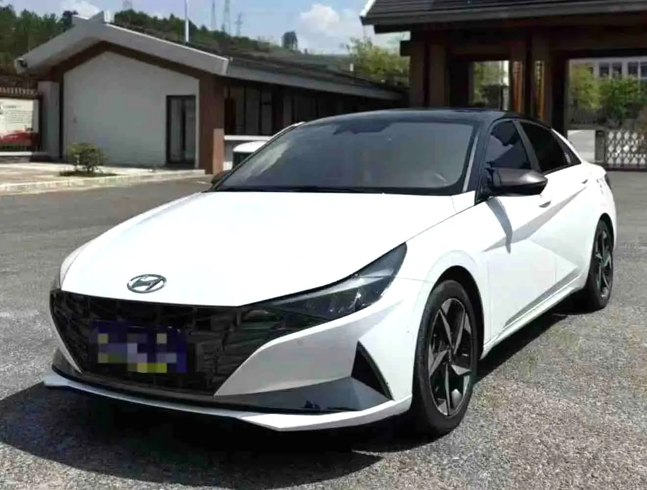2021 Hyundai Elantra - Main View