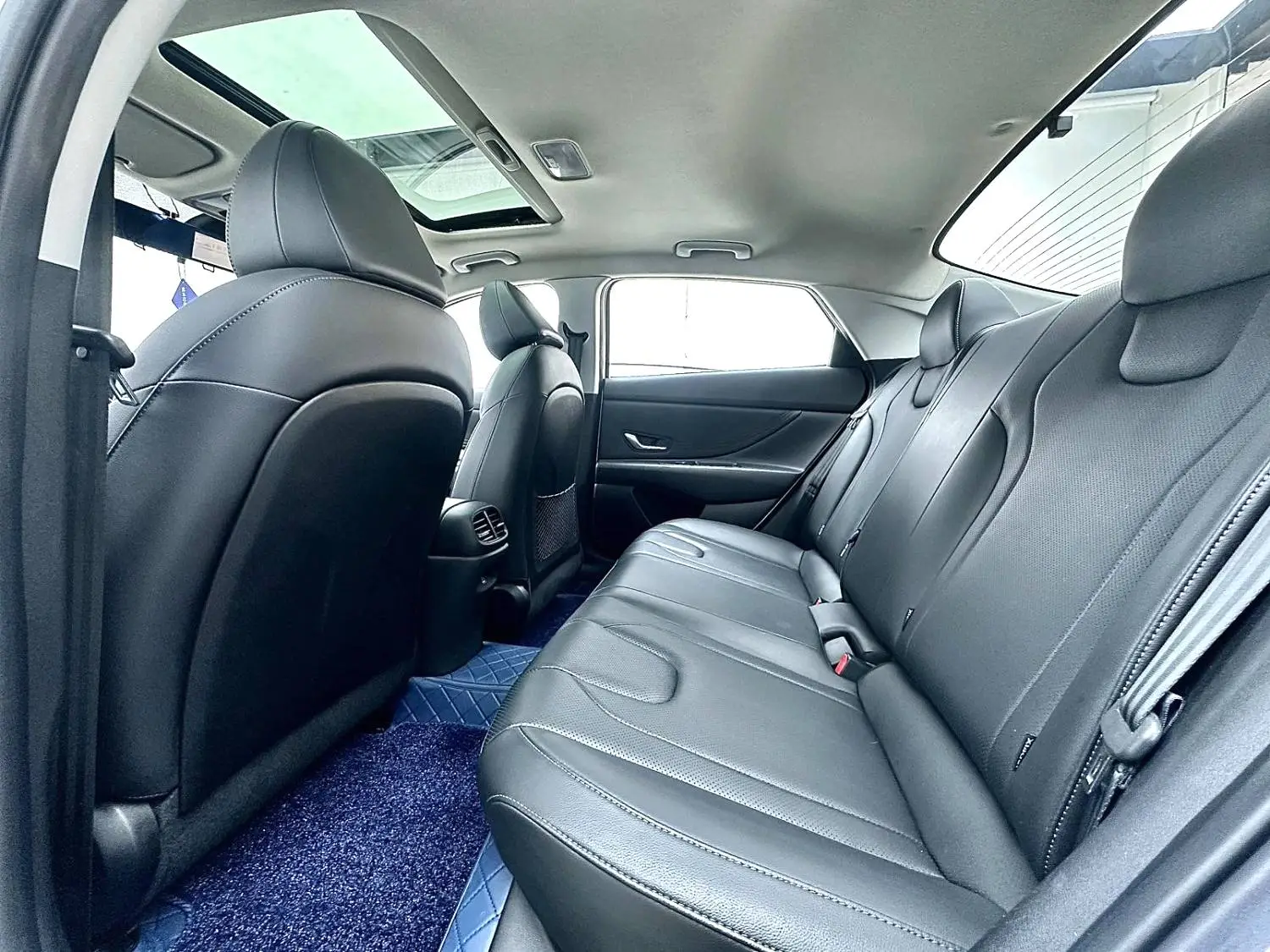 2021 Hyundai Elantra - Main View