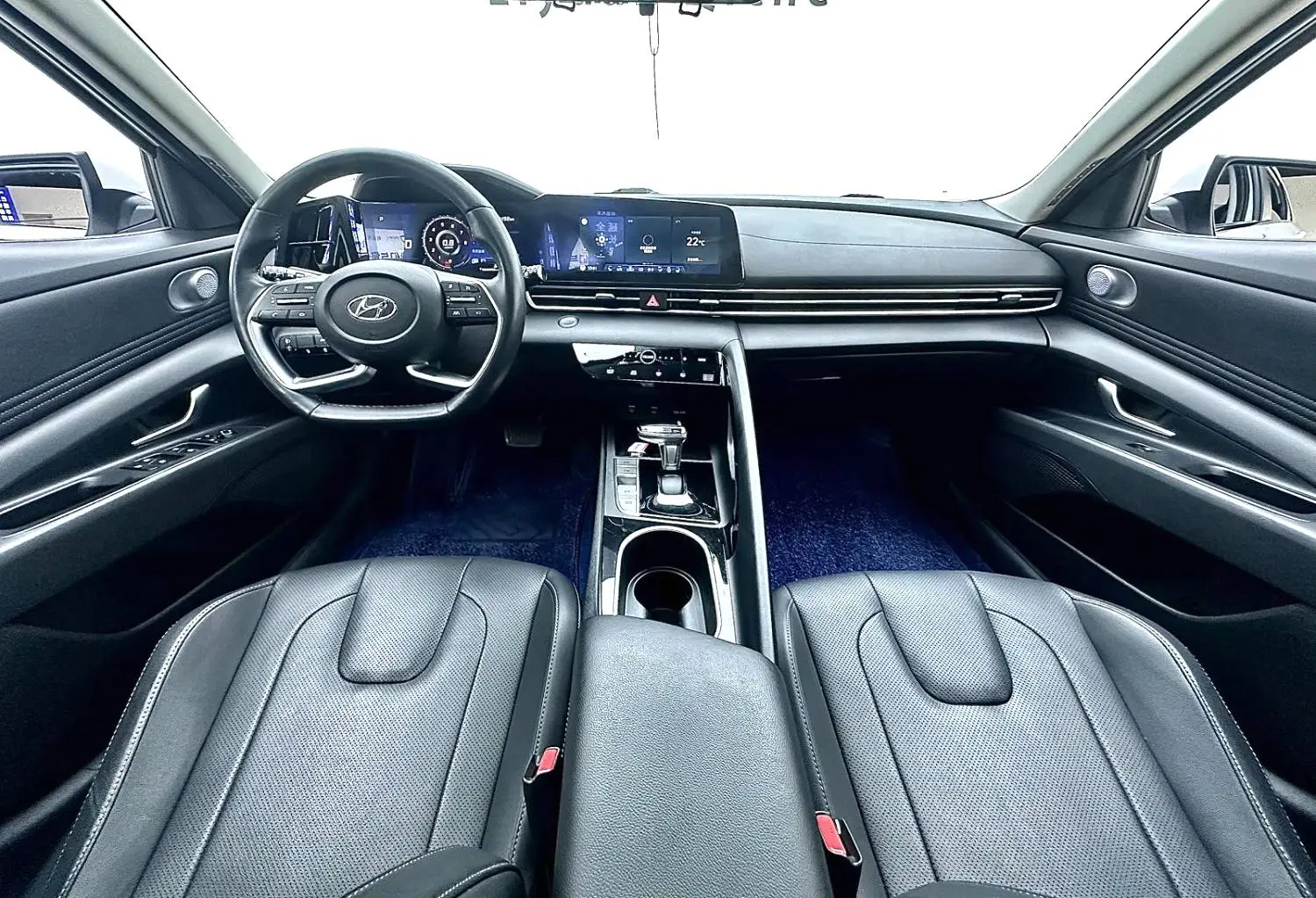 2021 Hyundai Elantra - Main View