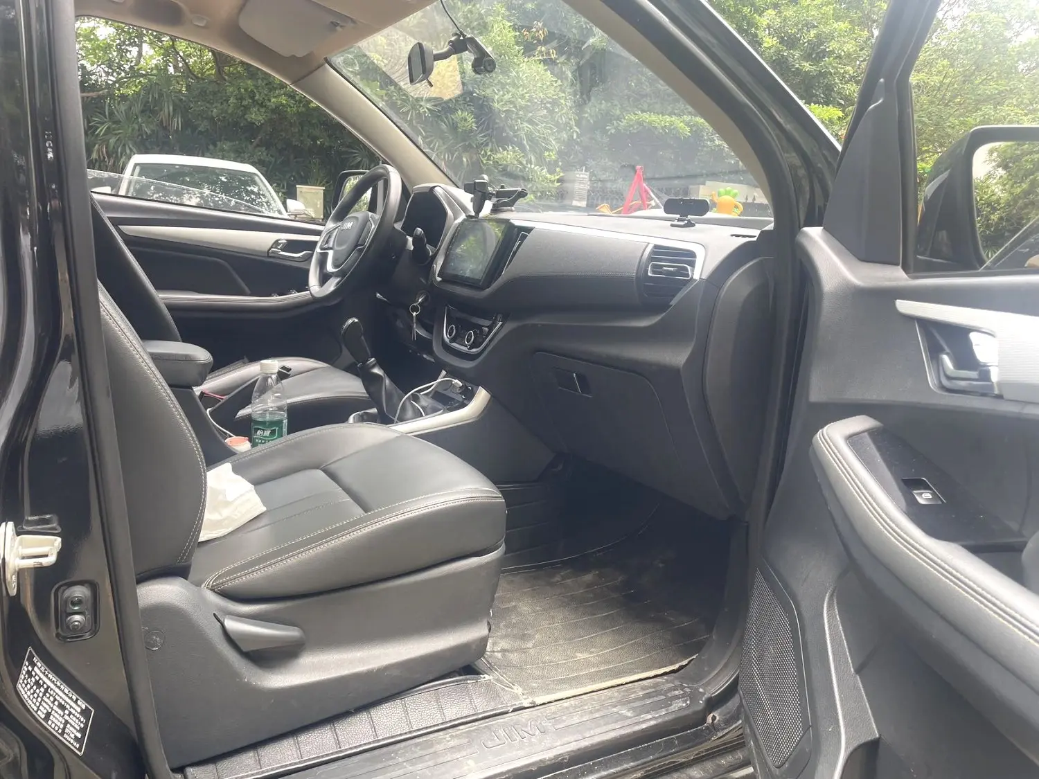 2020 ISUZU RE-MAX - Main View