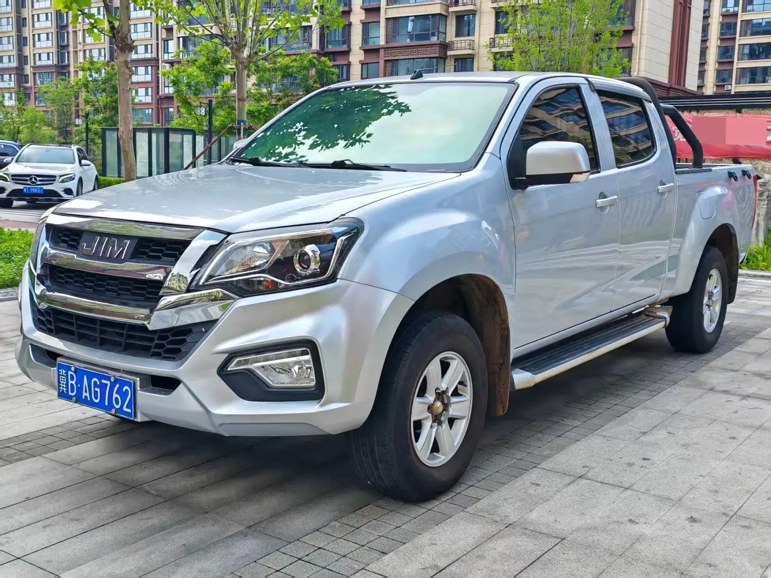 ISUZU RE-MAX 2021