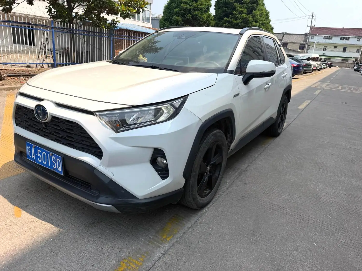 2019 Toyota RAV4 - Main View