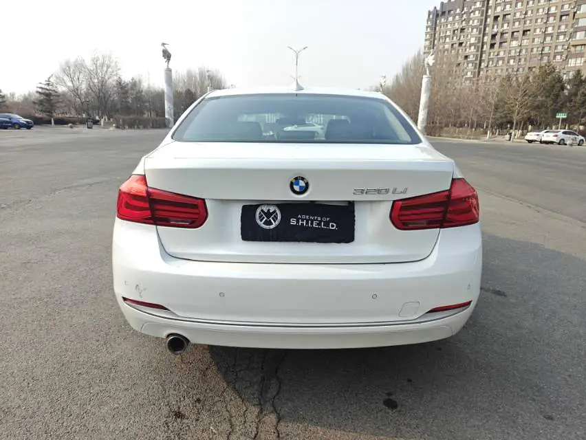 2018 BMW 318Li - Main View