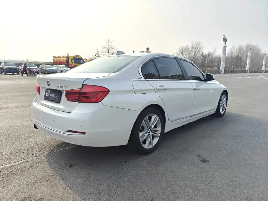 2018 BMW 318Li - Main View