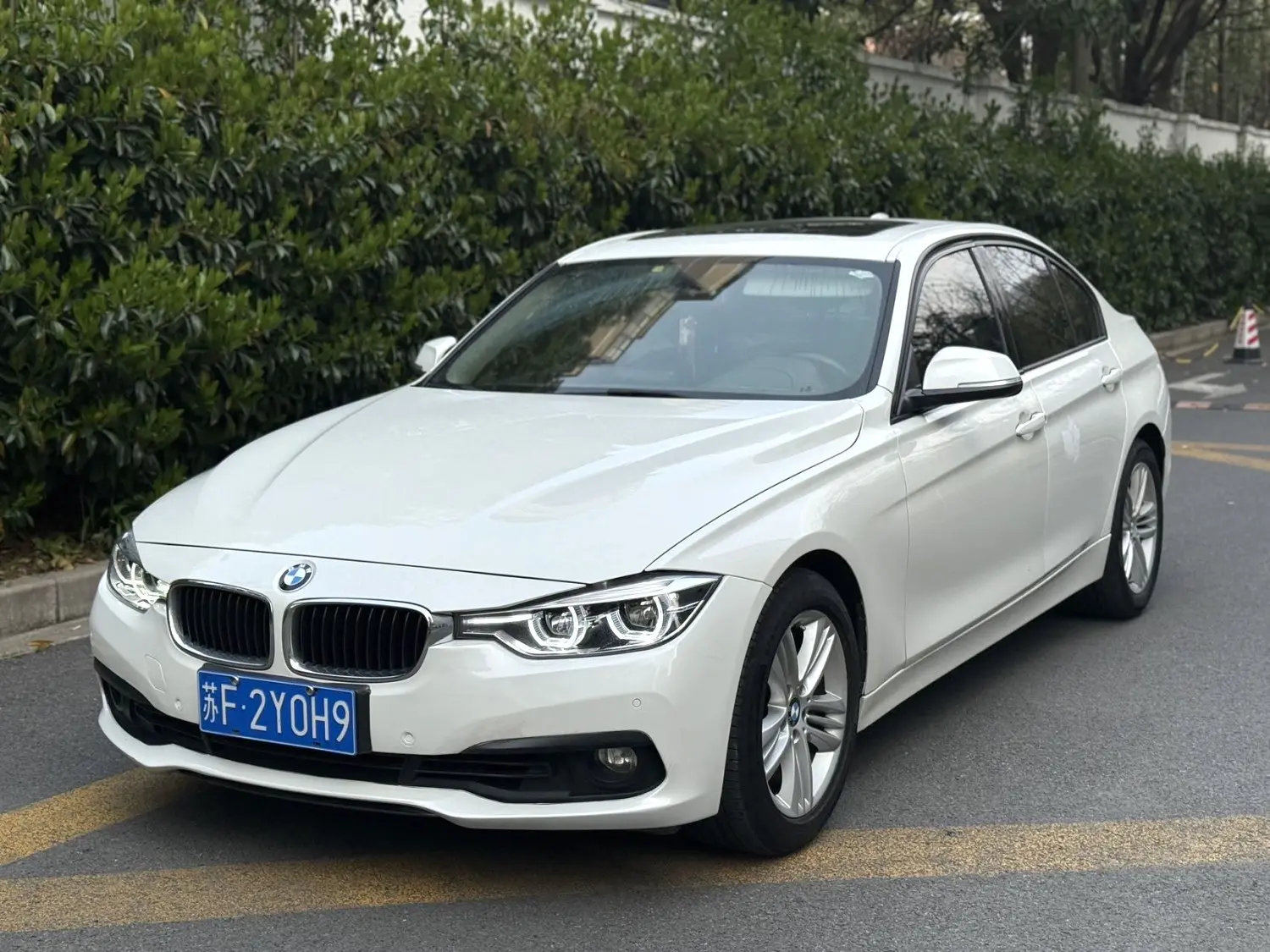 2018 BMW 318i - Main View