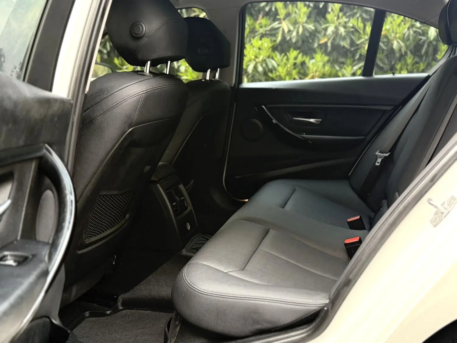 2018 BMW 318i - Main View