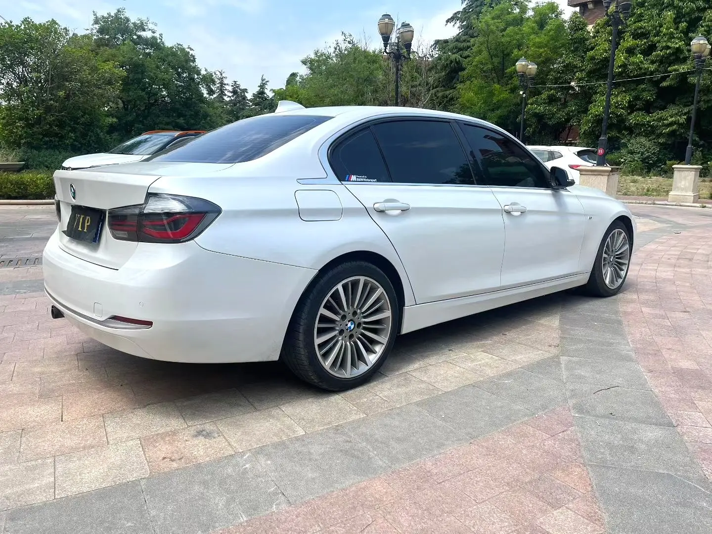 2019 BMW 320Li - Main View