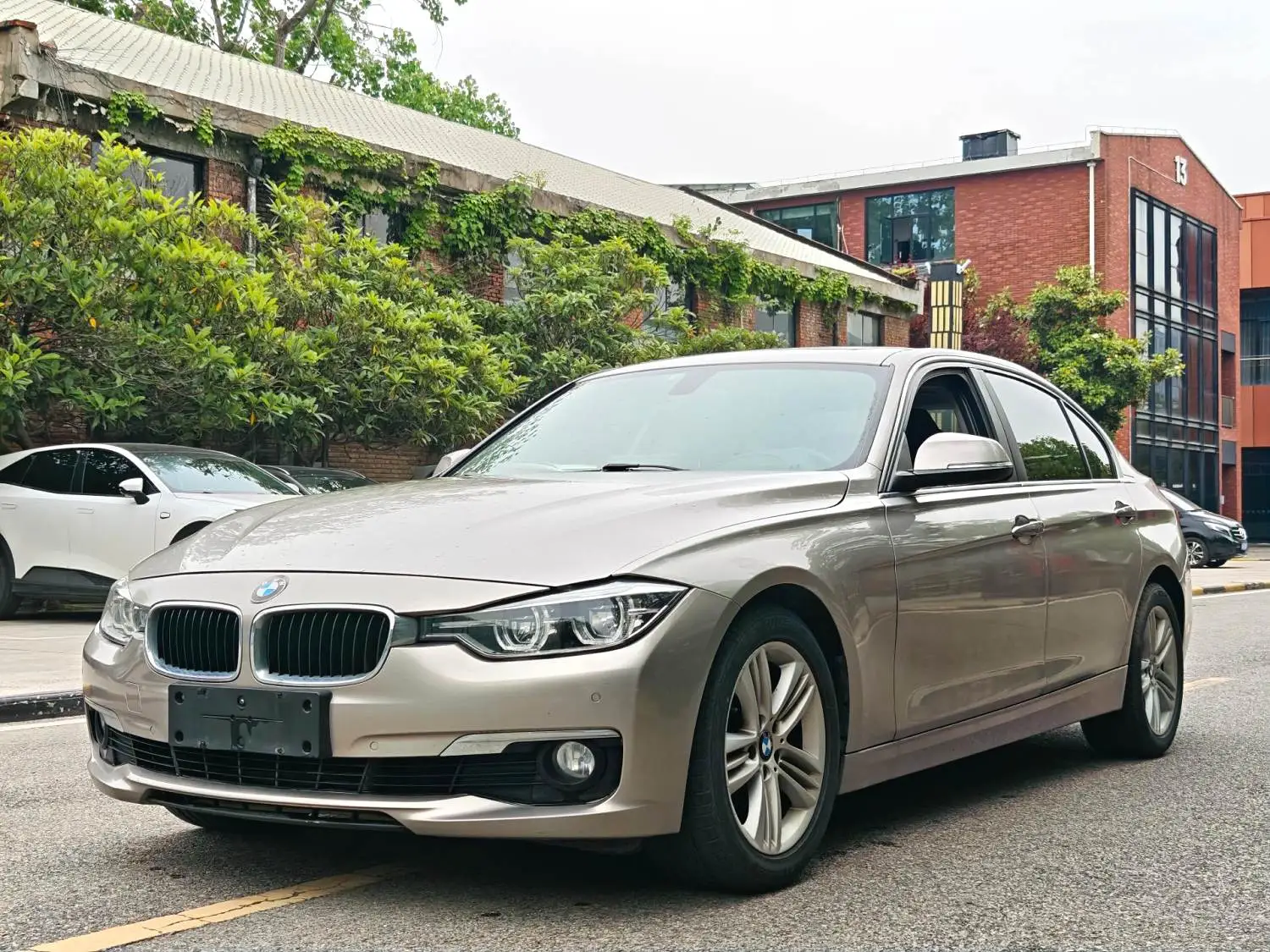 2018 BMW 320Li - Main View
