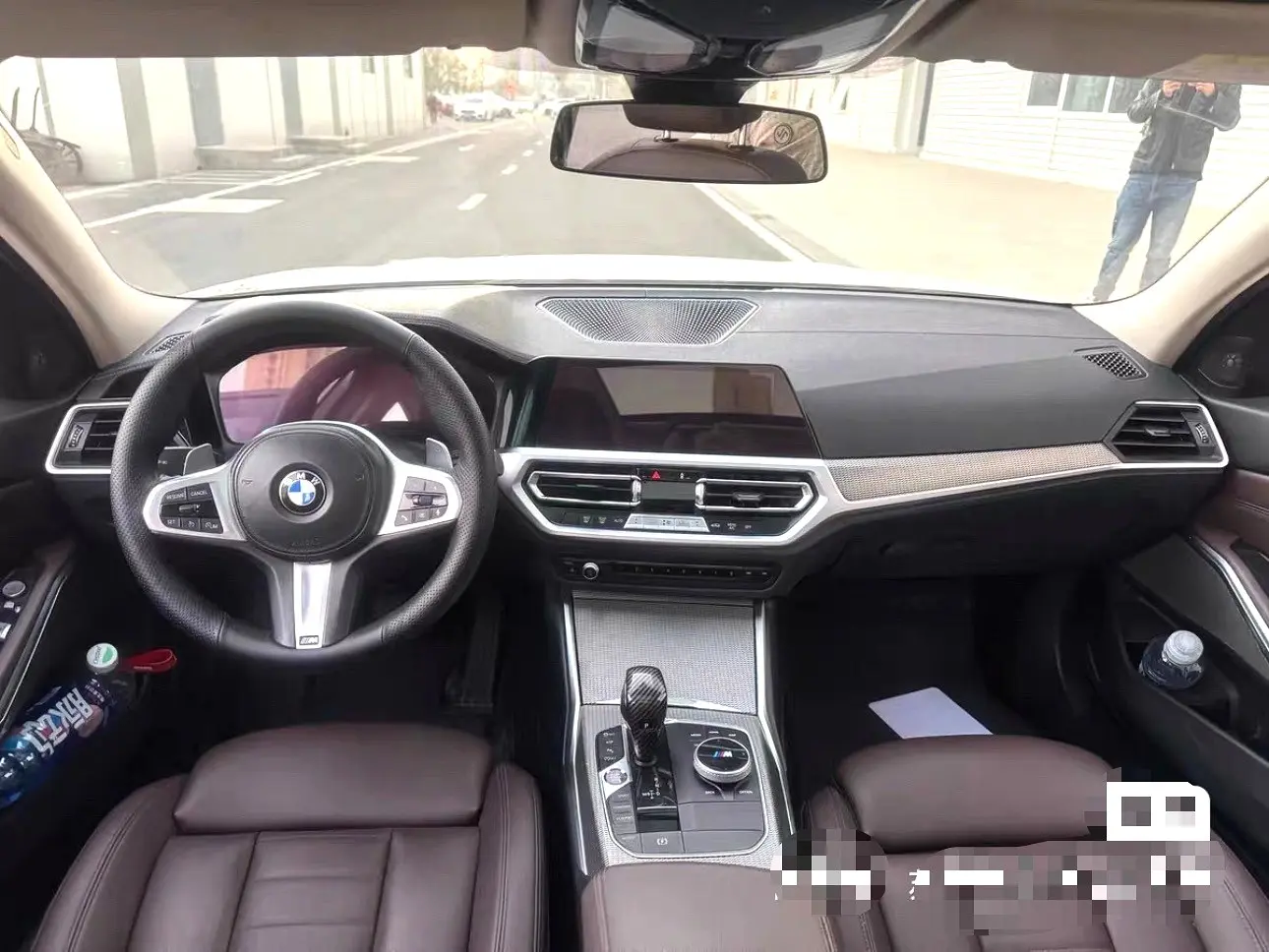 2020 BMW 325Li - Main View