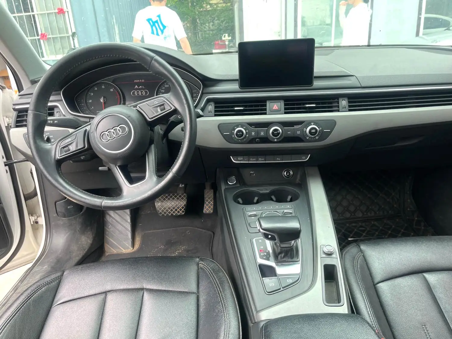 2019 Audi A4L - Main View