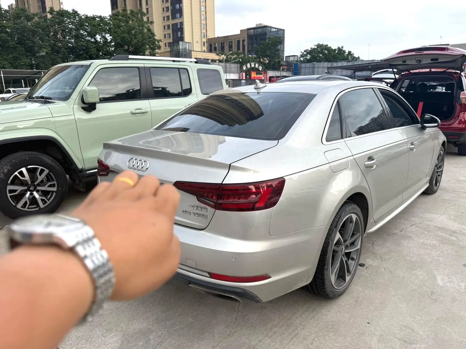 2020 Audi A4L - Main View