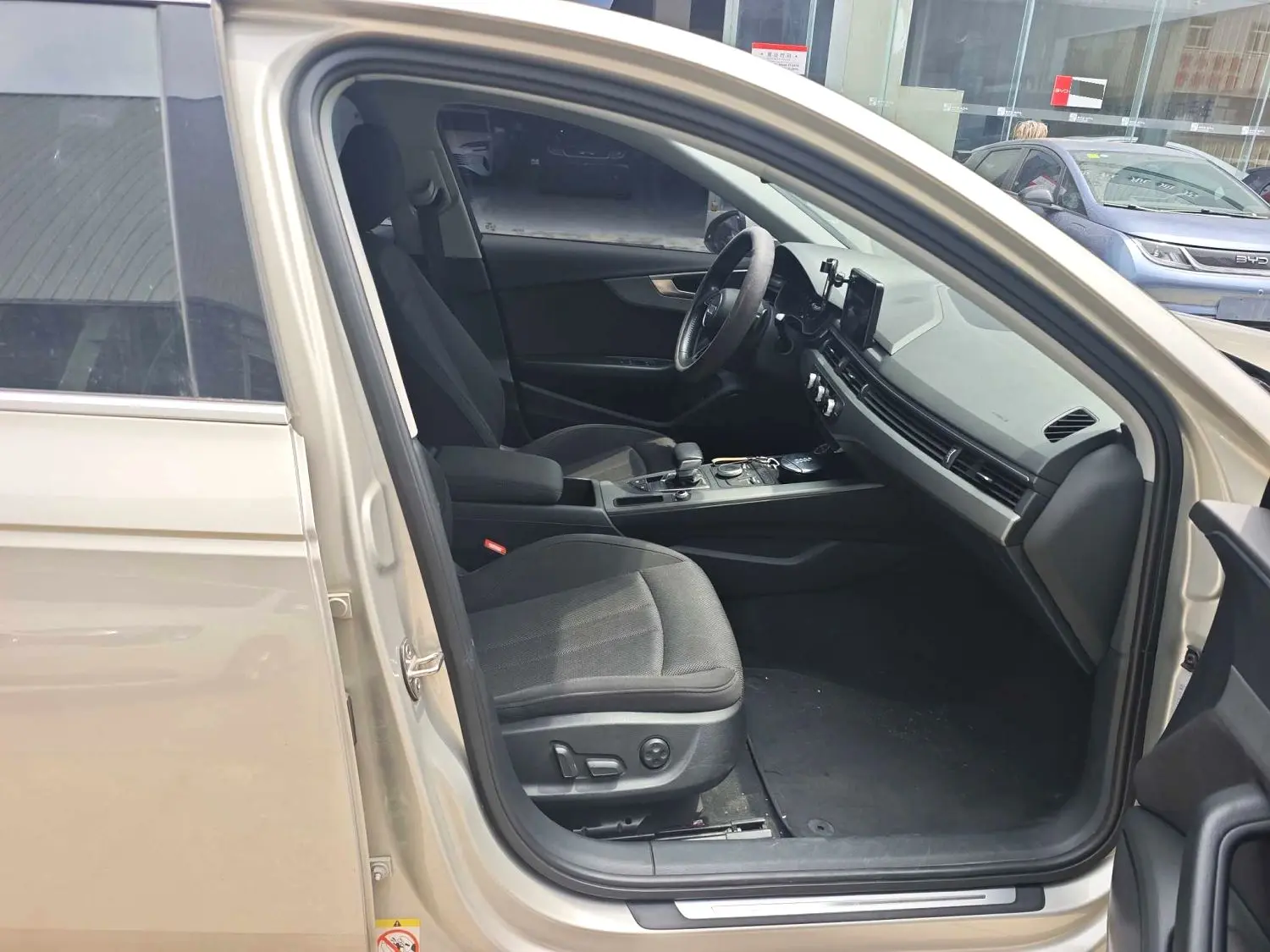 2019 Audi A4L - Main View