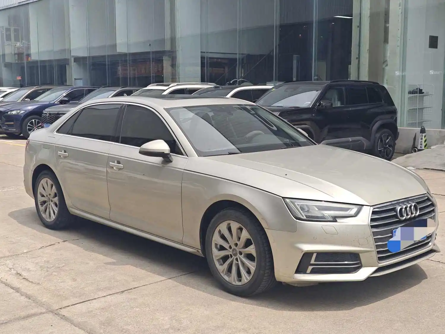 2019 Audi A4L - Main View