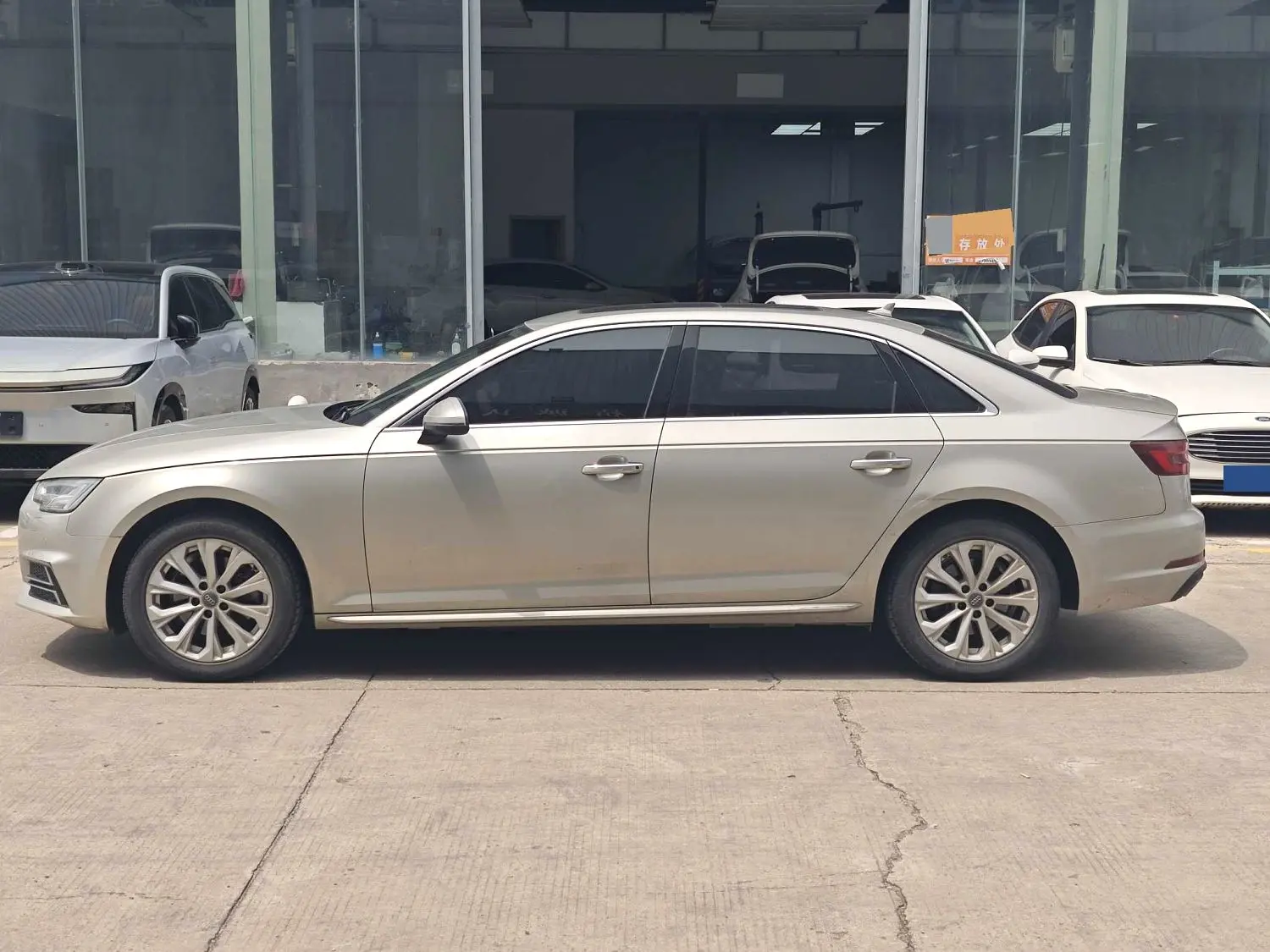 2019 Audi A4L - Main View