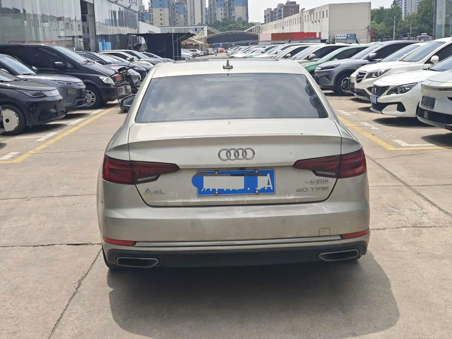 2019 Audi A4L - Main View