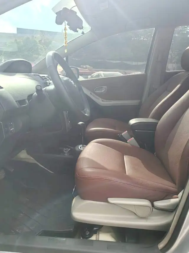 2010 Toyota Yaris - Main View