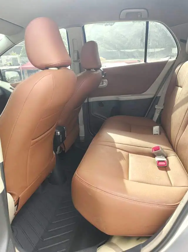 2010 Toyota Yaris - Main View