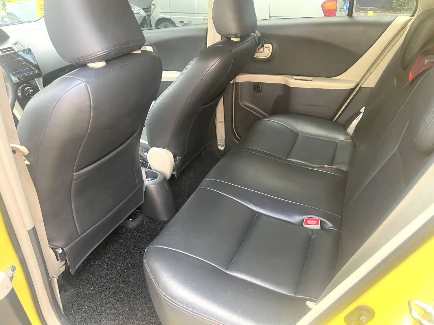 2011 Toyota Yaris - Main View
