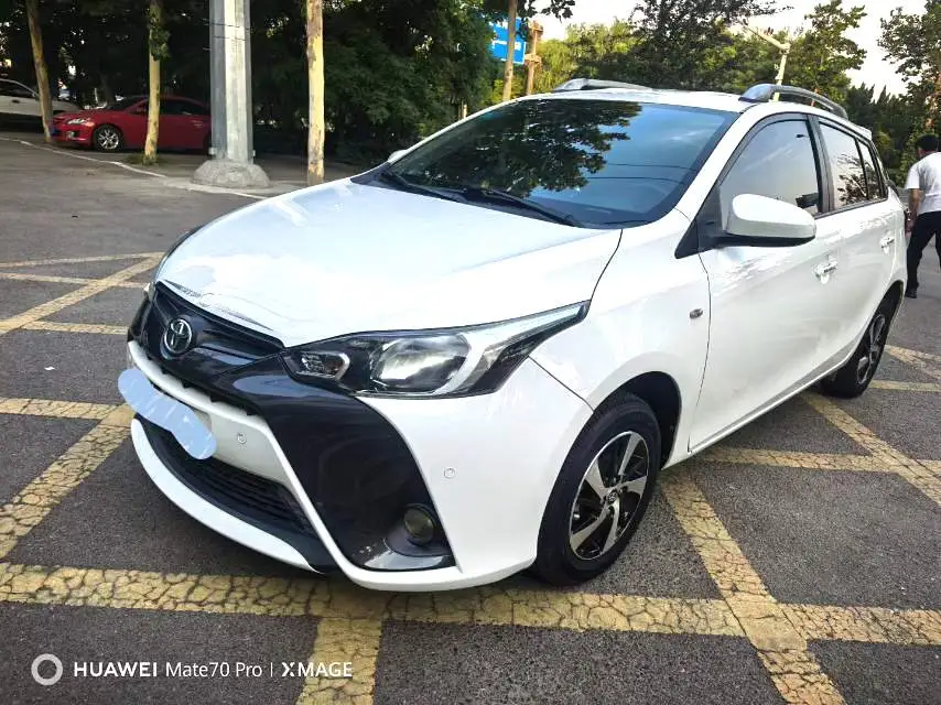 2017 Toyota Yaris L - Main View