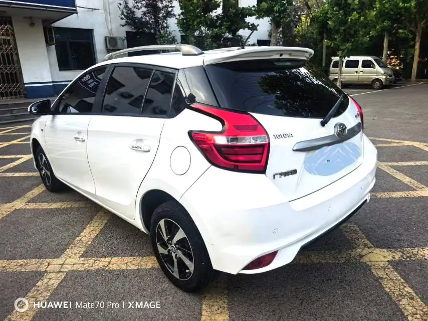 2017 Toyota Yaris L - Main View