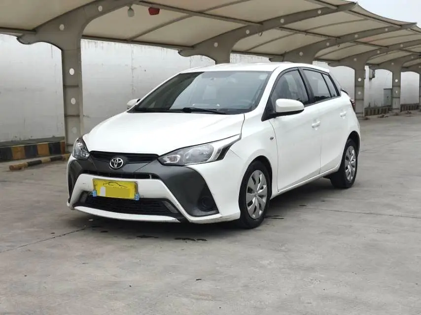 2017 Toyota Yaris L - Main View