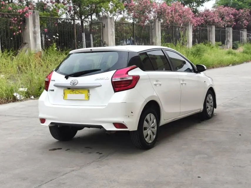 2017 Toyota Yaris L - Main View