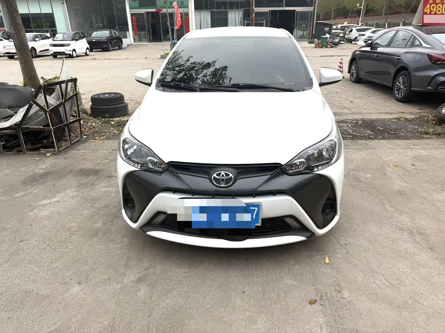 2018 Toyota Yaris L - Main View