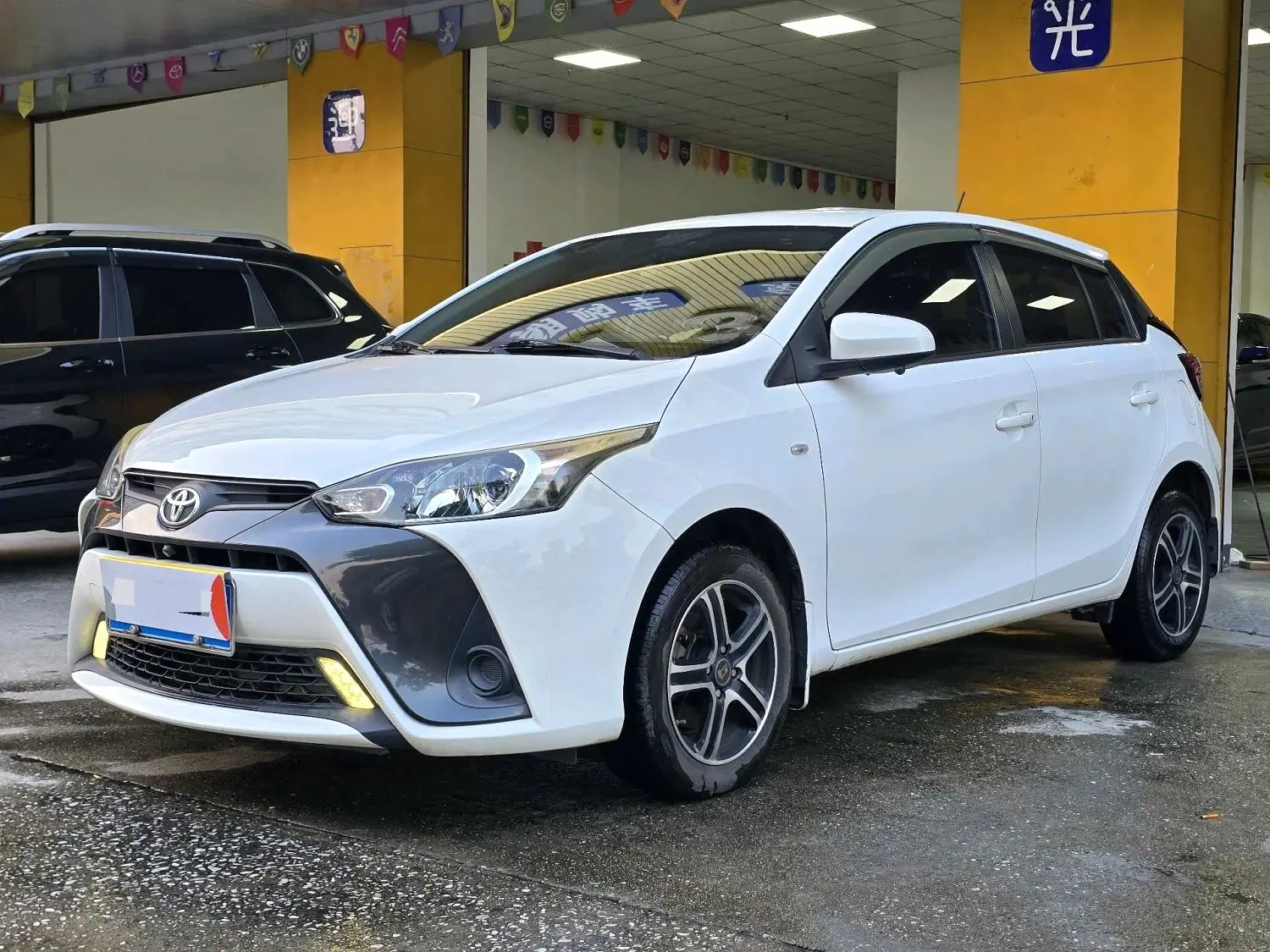 2019 Toyota Yaris L - Main View