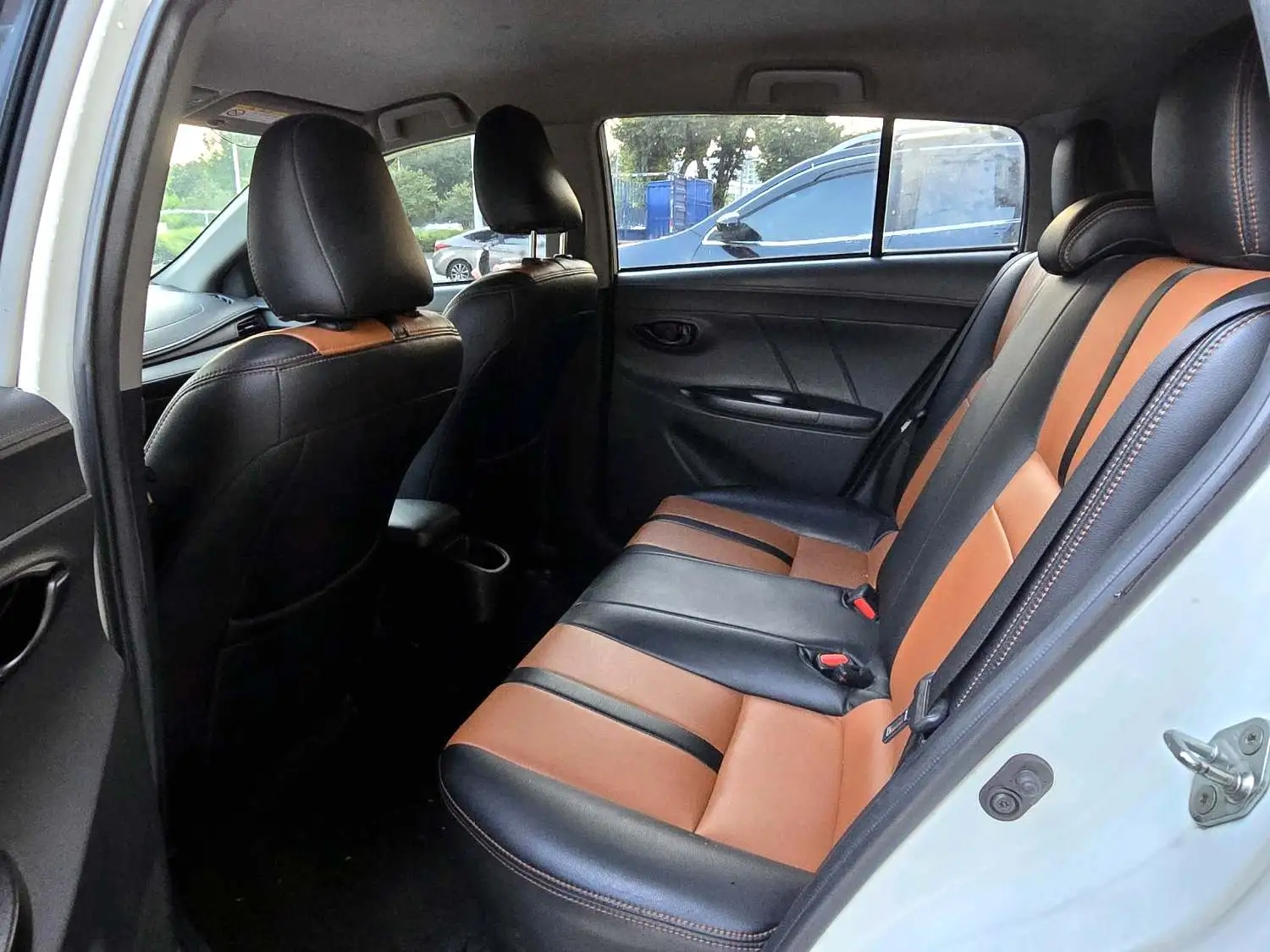 2019 Toyota Yaris L - Main View