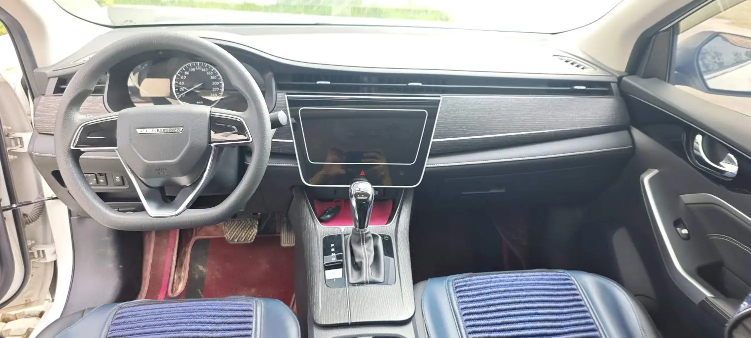 2022 Venucia D60 plus - Main View