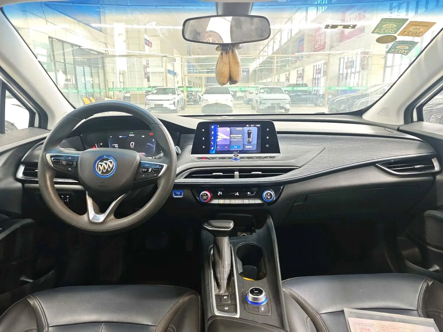 2022 Buick Velite 6 - Main View