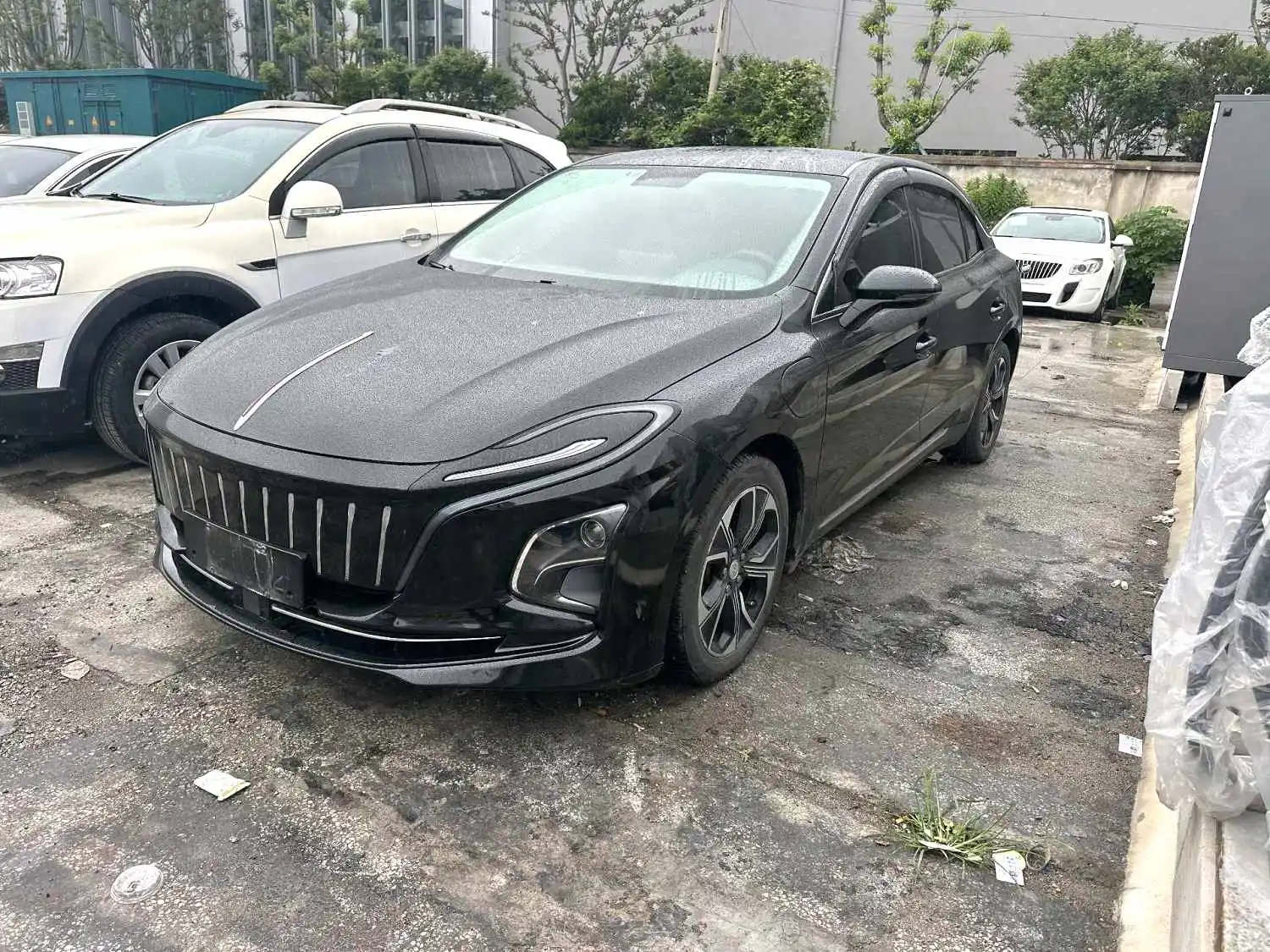 2022 Hongqi E-QM5 - Main View