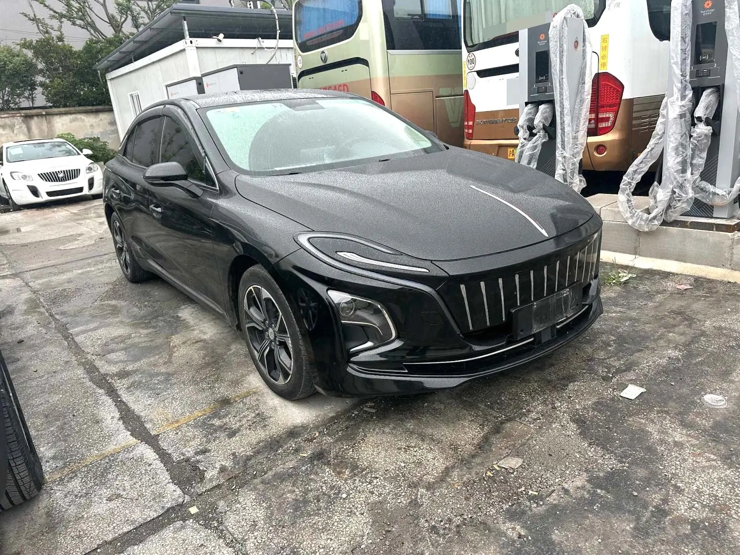 2022 Hongqi E-QM5 - Main View