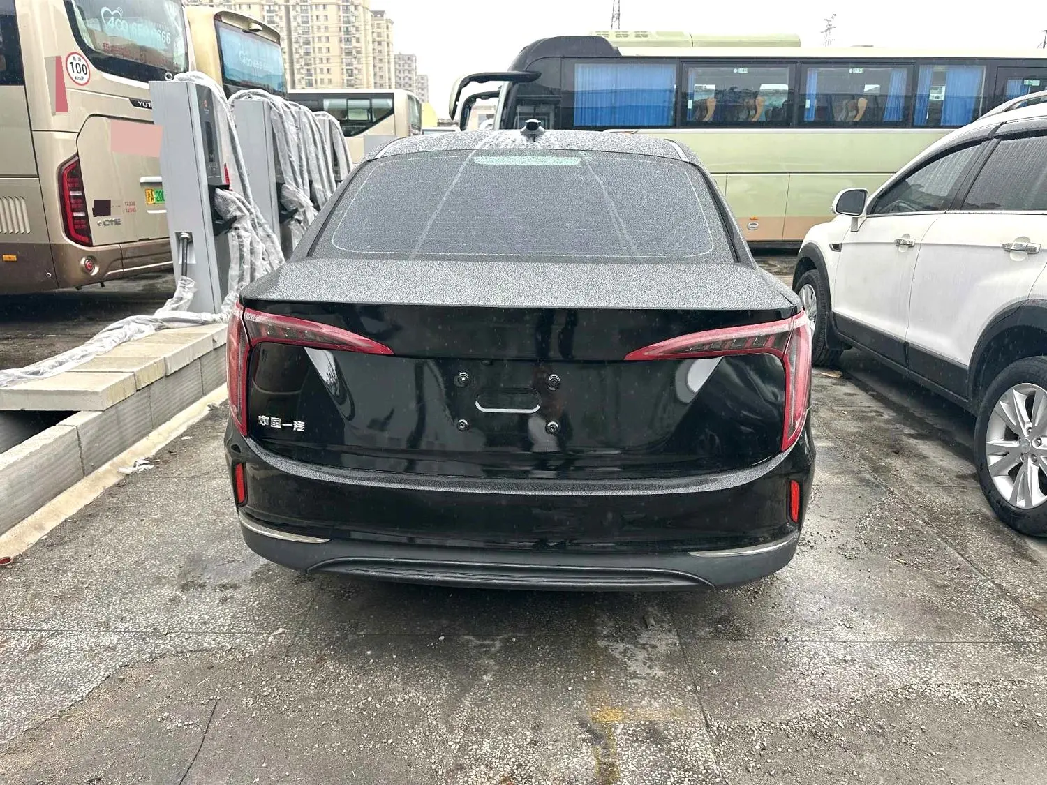 2022 Hongqi E-QM5 - Main View